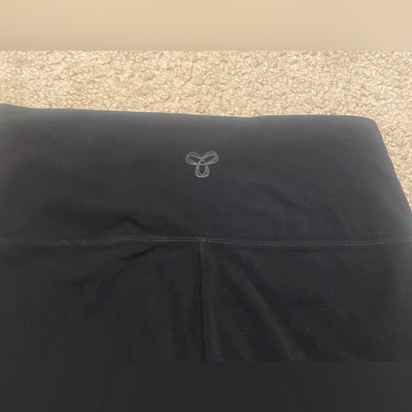 TnaBUTTER™ Atmosphere Hi-Rise Legging Size Medium - Picture 6 of 6